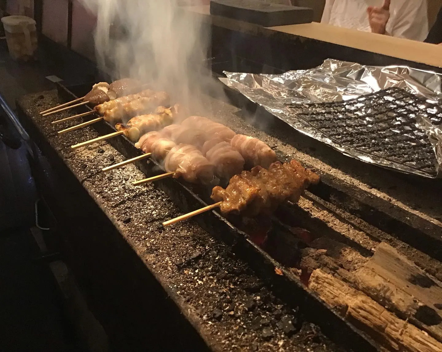 『本格炭火焼き鳥』小田急沿線、成城学園前駅付近でコスパ最高な...