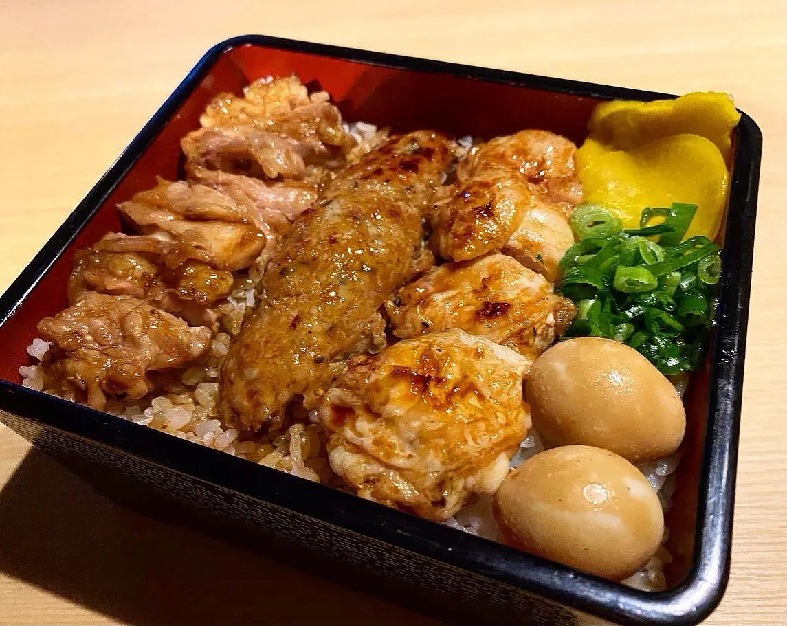 『本格炭火焼き鳥』小田急沿線、成城学園前駅付近でコスパ最高な...